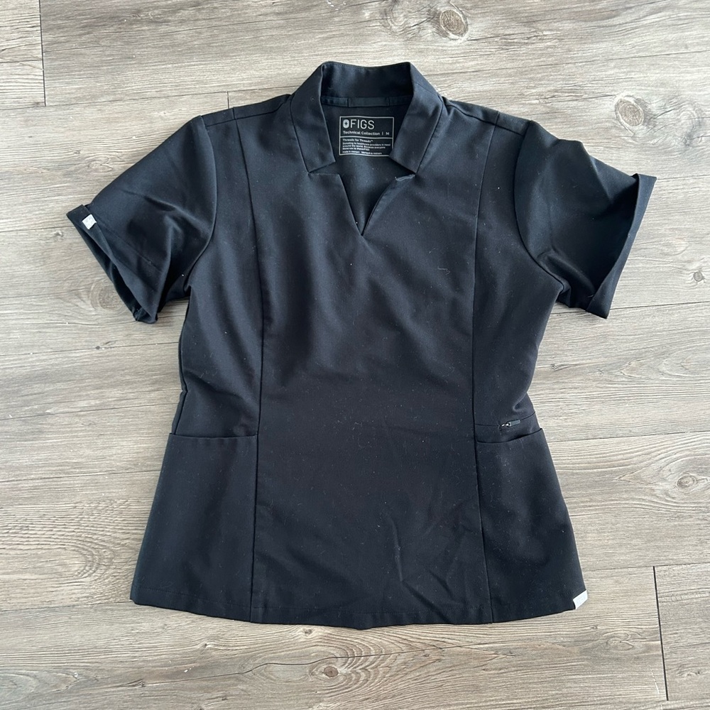FIGS Scrub Top